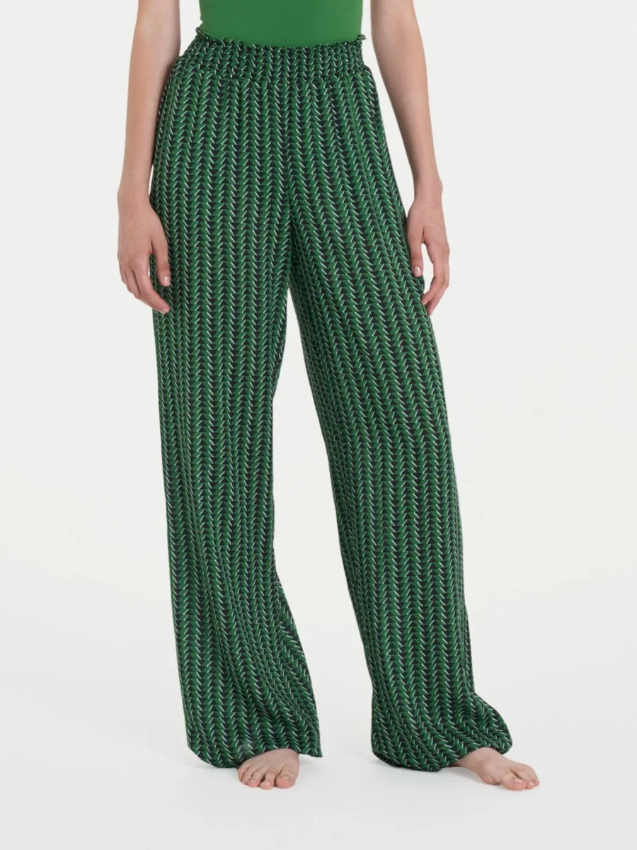 Pantalone ampio con arricciatura in fantasia in Ecoseta - Fant. Artichoke Green - immagine 2
